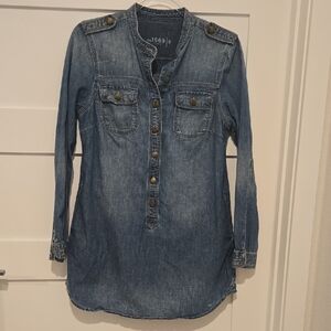 GAP Denim Button Down Shirt